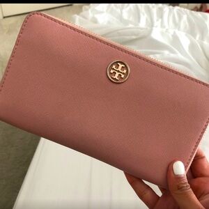 Tory Burch zip continental wallet in blush
